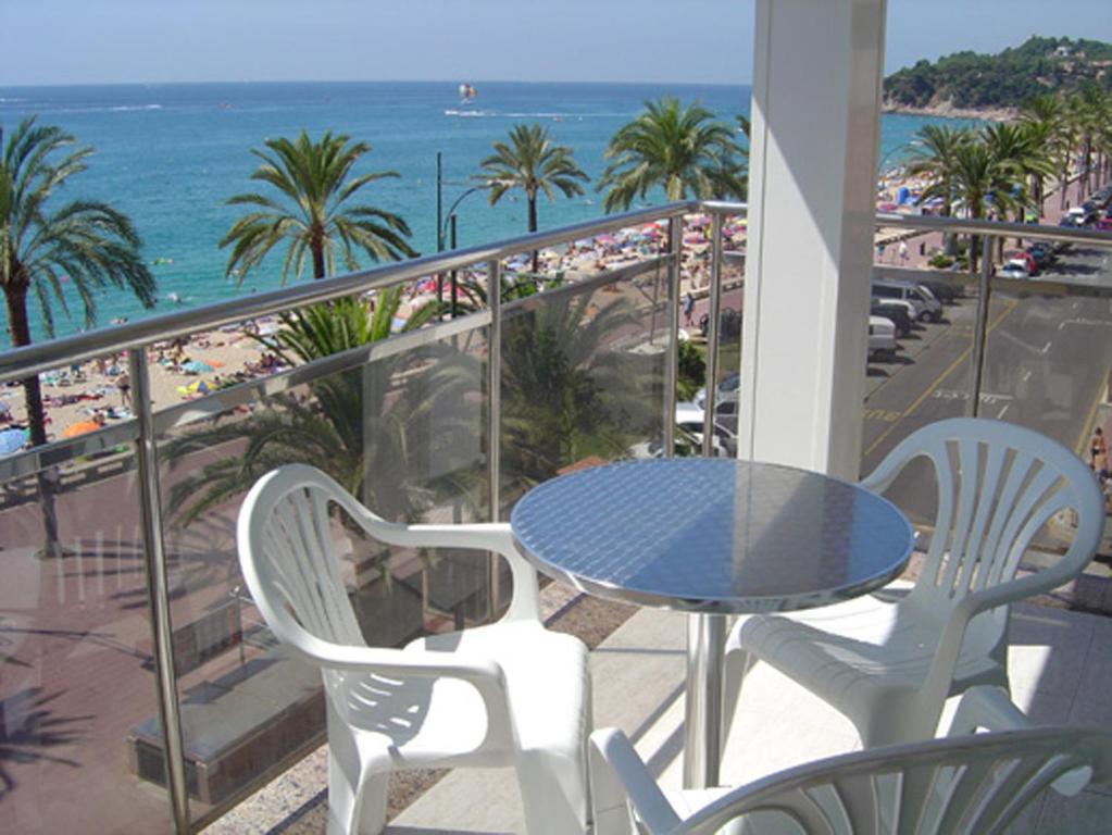 Apartaments Tropic Lloret de Mar Quarto foto