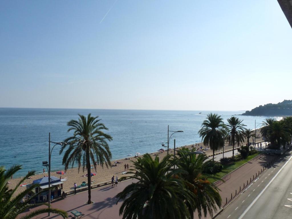 Apartaments Tropic Lloret de Mar Quarto foto